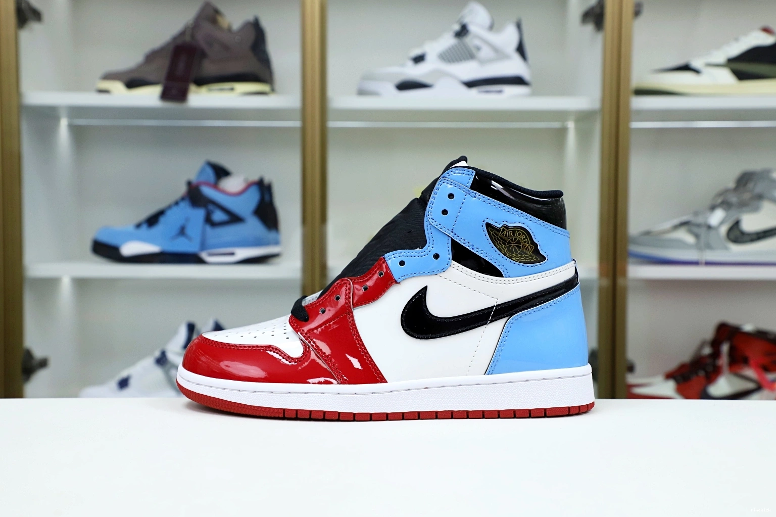 OG RETRO HIGH AIR 'FEARLESS' JORDAN 1 0122